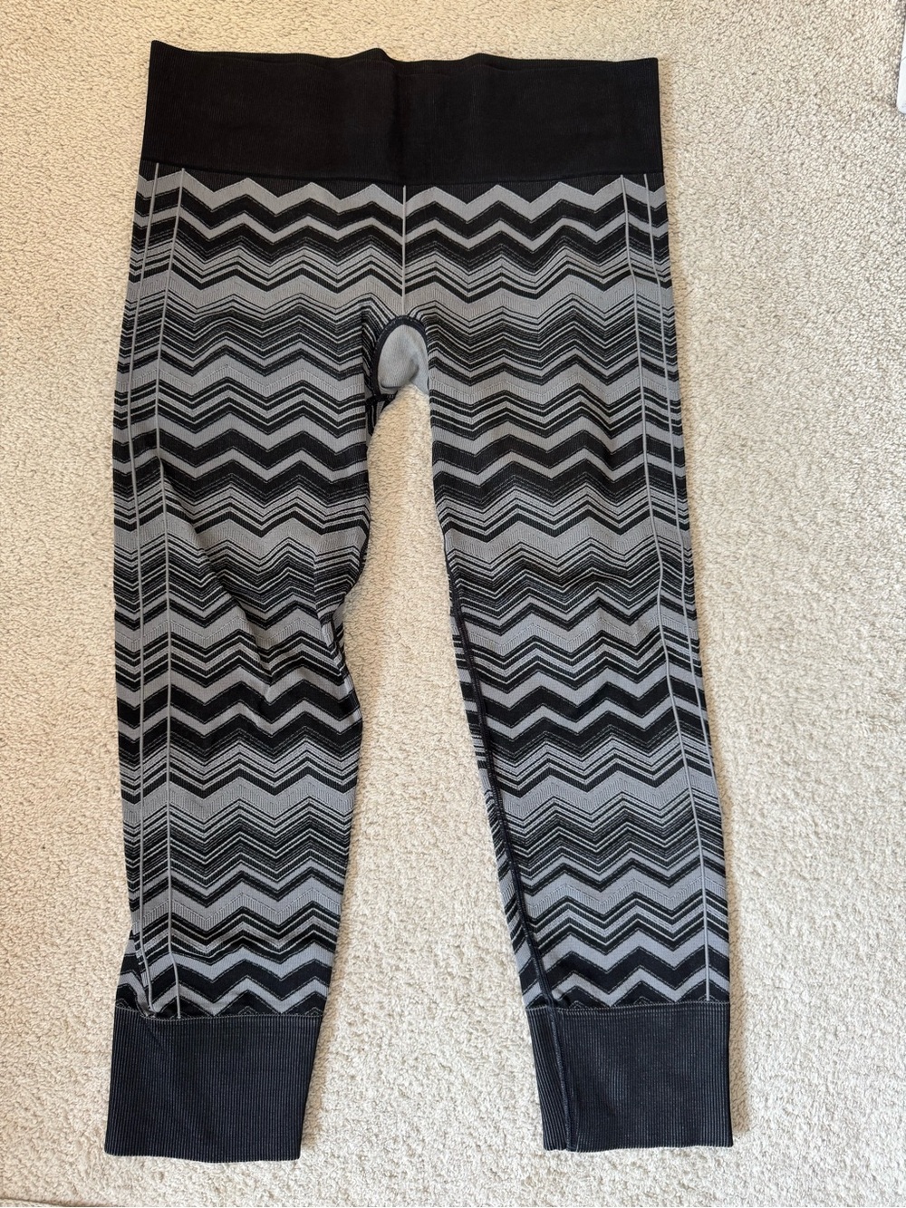 lululemon Ebb to Street Pants – Black/Grey Chevron – Yoga Leggings